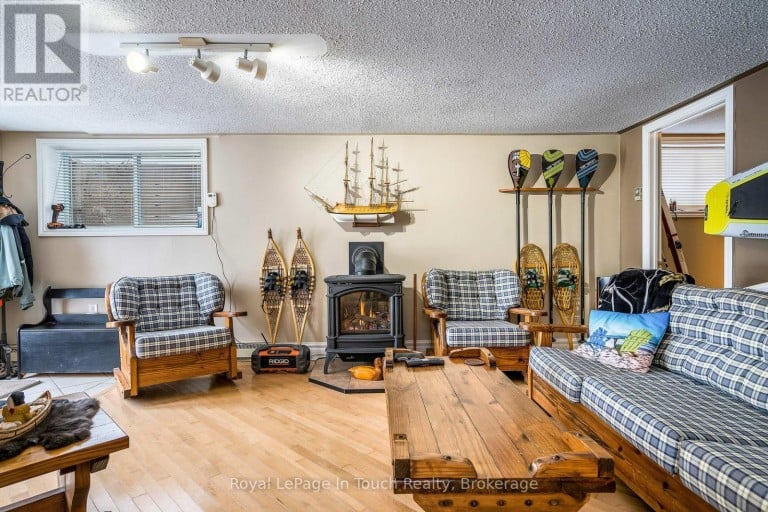 8 TINY BEACHES ROAD S, Tiny, Ontario, L0L2J0