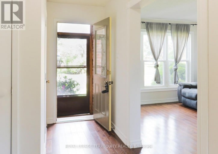 104 GATES CRESCENT, Ajax (South East), Ontario, L1S7A1
