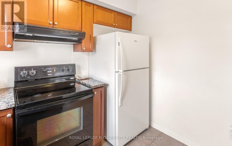204 - 60 BAYCLIFFE CRESCENT, Brampton (Northwest Brampton), Ontario, L7A0Z4