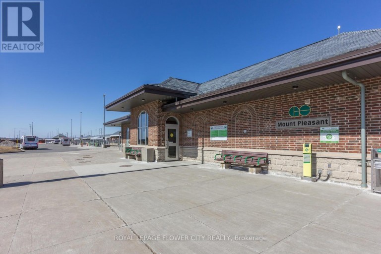 204 - 60 BAYCLIFFE CRESCENT, Brampton (Northwest Brampton), Ontario, L7A0Z4