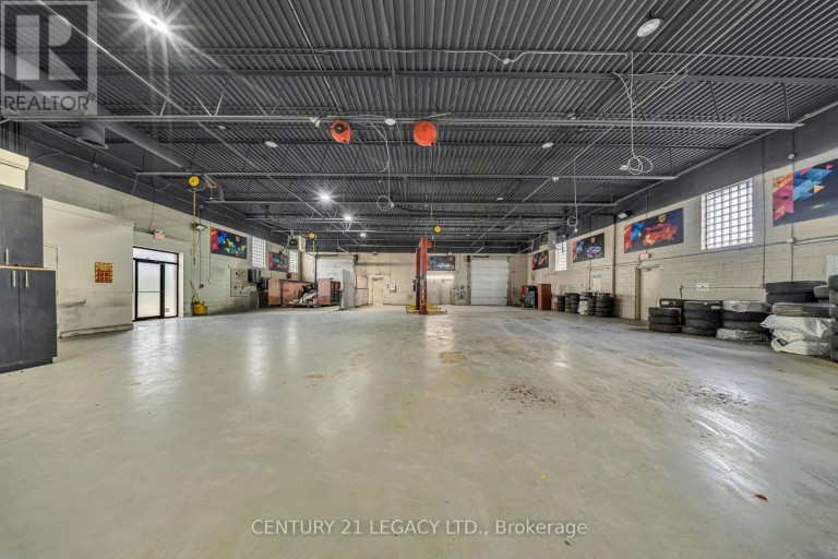 2385 ROYAL WINDSOR DRIVE, Mississauga (Southdown), Ontario, L5J1K9
