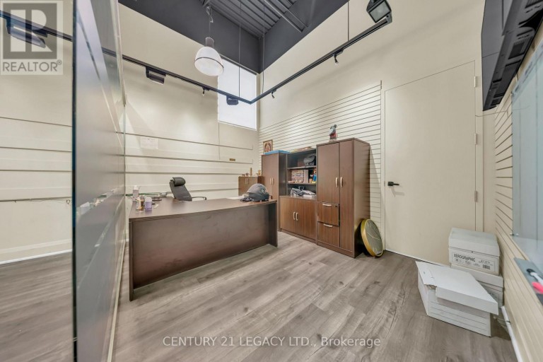 2385 ROYAL WINDSOR DRIVE, Mississauga (Southdown), Ontario, L5J1K9