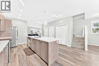 156 South Point Court SW Airdrie Alberta photo 8