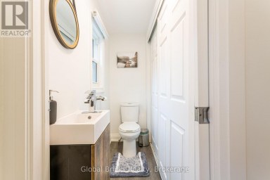 648 10TH LINE Innisfil Ontario photo 12