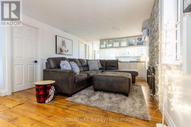 648 10TH LINE Innisfil Ontario photo 4