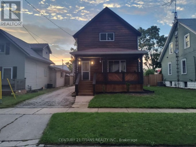 5 POPLAR STREET, Chatham-Kent (Chatham), Ontario, N7L1J8