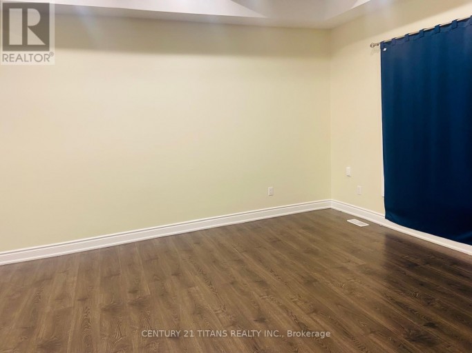 5 POPLAR STREET, Chatham-Kent (Chatham), Ontario, N7L1J8