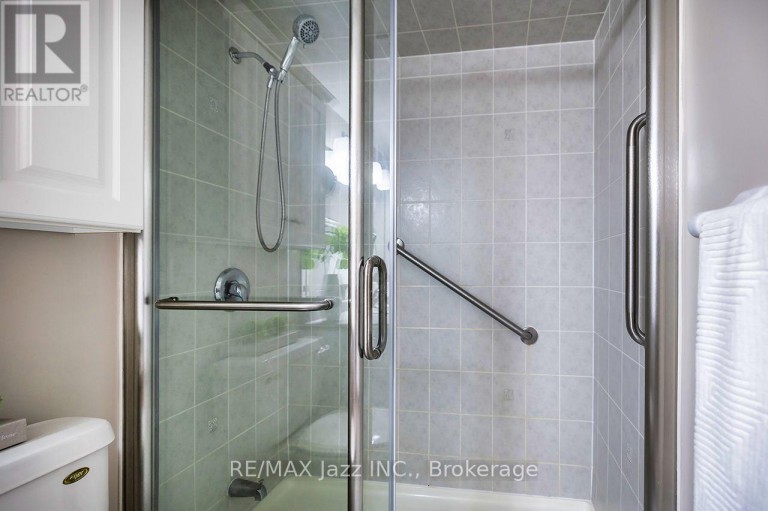 102 - 61 CLARINGTON BOULEVARD, Clarington (Bowmanville), Ontario, L1C0H6