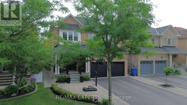 53 BRAITH CRESCENT Whitchurch-Stouffville (Stouffville) Ontario photo 1
