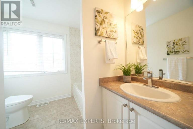 53 BRAITH CRESCENT, Whitchurch-Stouffville (Stouffville), Ontario, L4A0B9