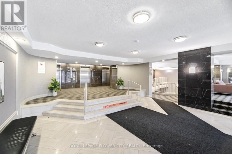 307 - 8 LISA STREET, Brampton (Queen Street Corridor), Ontario, L6T4S6