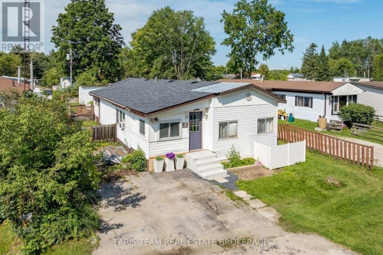 12 CENTRE PARK ROAD, Essa, Ontario, L0M1B1