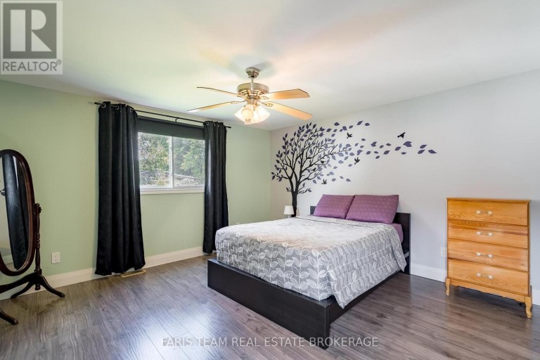 12 CENTRE PARK ROAD, Essa, Ontario, L0M1B1