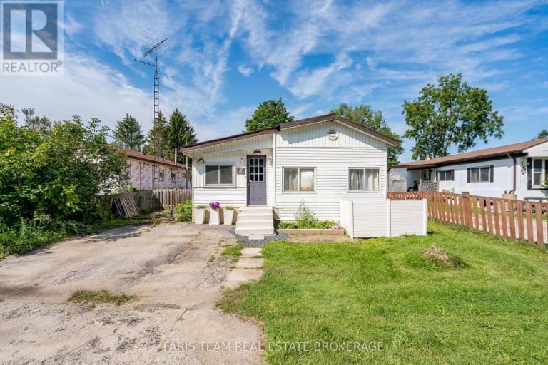 12 CENTRE PARK ROAD, Essa, Ontario, L0M1B1