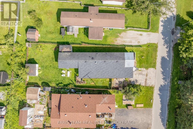 12 CENTRE PARK ROAD, Essa, Ontario, L0M1B1
