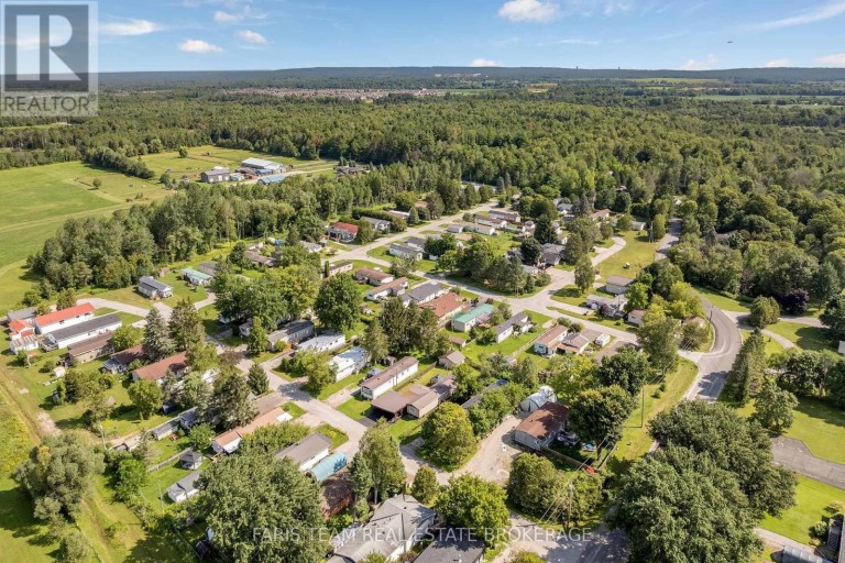 12 CENTRE PARK ROAD, Essa, Ontario, L0M1B1