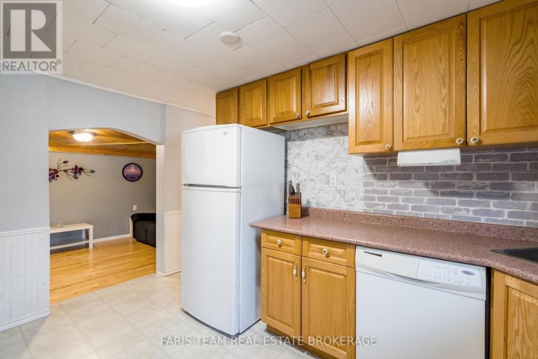 12 CENTRE PARK ROAD, Essa, Ontario, L0M1B1