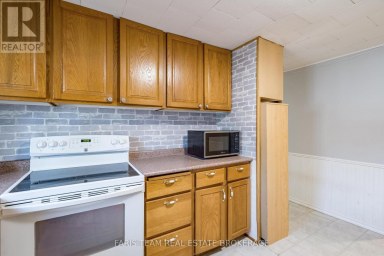 12 CENTRE PARK ROAD Essa Ontario photo 8