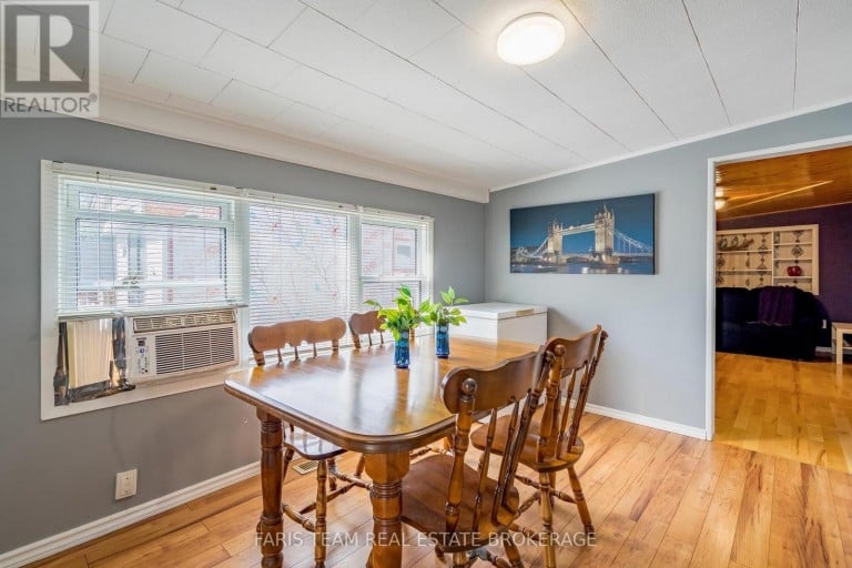 12 CENTRE PARK ROAD, Essa, Ontario, L0M1B1