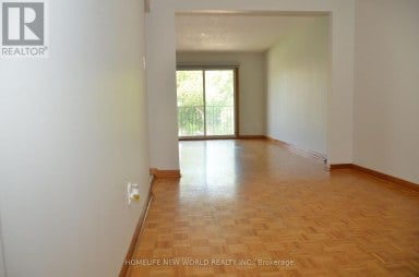 6 PRIVET ROAD Toronto (Downsview-Roding-CFB) Ontario photo 12
