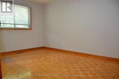 6 PRIVET ROAD Toronto (Downsview-Roding-CFB) Ontario photo 16