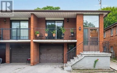 6 PRIVET ROAD Toronto (Downsview-Roding-CFB) Ontario photo 2