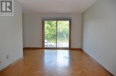 6 PRIVET ROAD Toronto (Downsview-Roding-CFB) Ontario photo 9