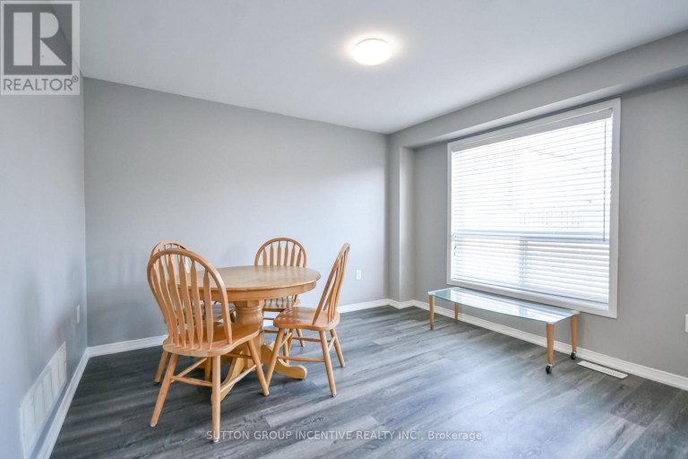 256 DUNSMORE LANE, Barrie (Georgian Drive), Ontario, L4M7A7