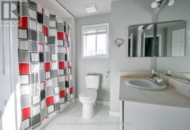 256 DUNSMORE LANE Barrie (Georgian Drive) Ontario photo 22