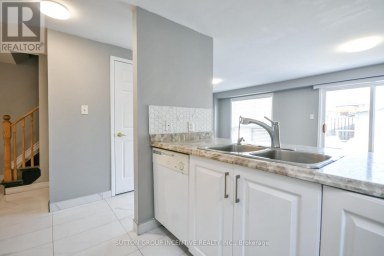 256 DUNSMORE LANE Barrie (Georgian Drive) Ontario photo 9