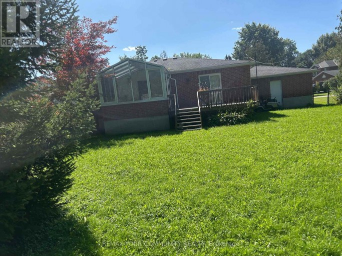 4 BAY COURT, Georgina (Keswick North), Ontario, L4P1B3