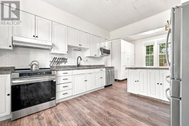296 FIRST AVENUE N Pembroke Ontario photo 15