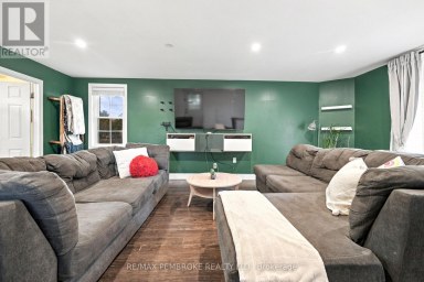 296 FIRST AVENUE N Pembroke Ontario photo 18