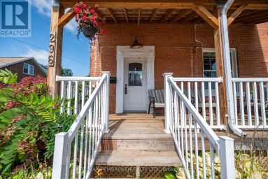 296 FIRST AVENUE N Pembroke Ontario photo 2