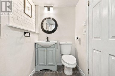 296 FIRST AVENUE N Pembroke Ontario photo 24
