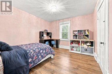 296 FIRST AVENUE N Pembroke Ontario photo 28