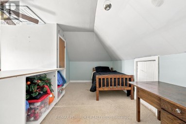296 FIRST AVENUE N Pembroke Ontario photo 39