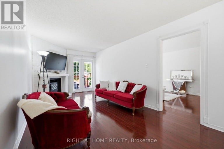 87 WILLIAM HONEY CRESCENT, Markham (Middlefield), Ontario, L3S2M2