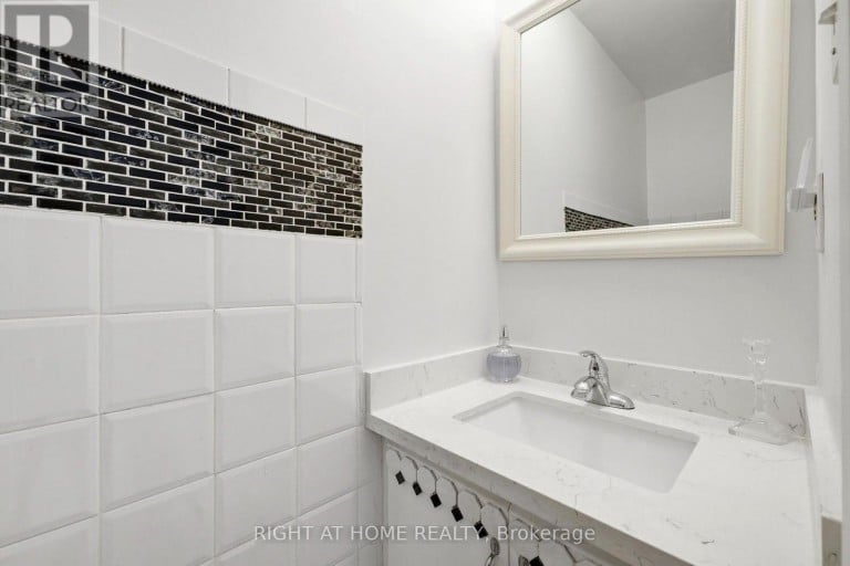 87 WILLIAM HONEY CRESCENT, Markham (Middlefield), Ontario, L3S2M2