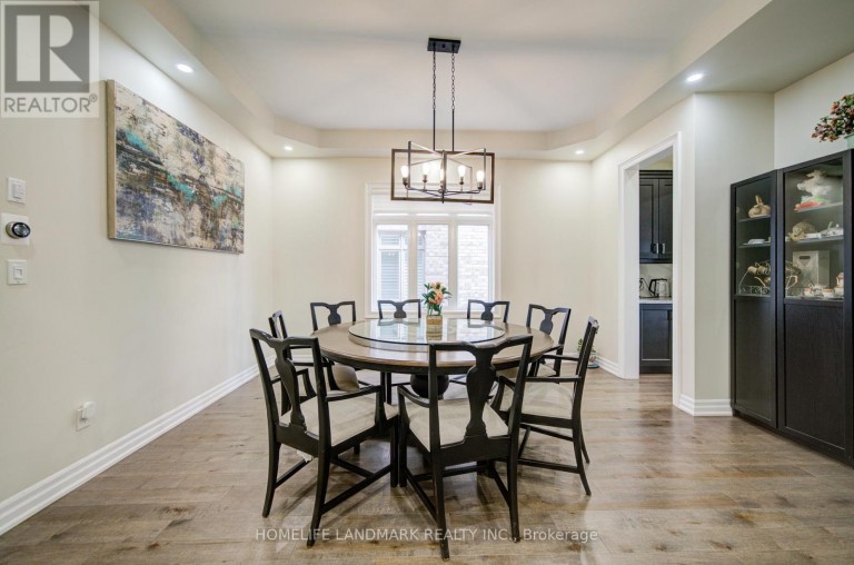43 MIKE BOSHEVSKI COURT, Aurora, Ontario, L4G3G7