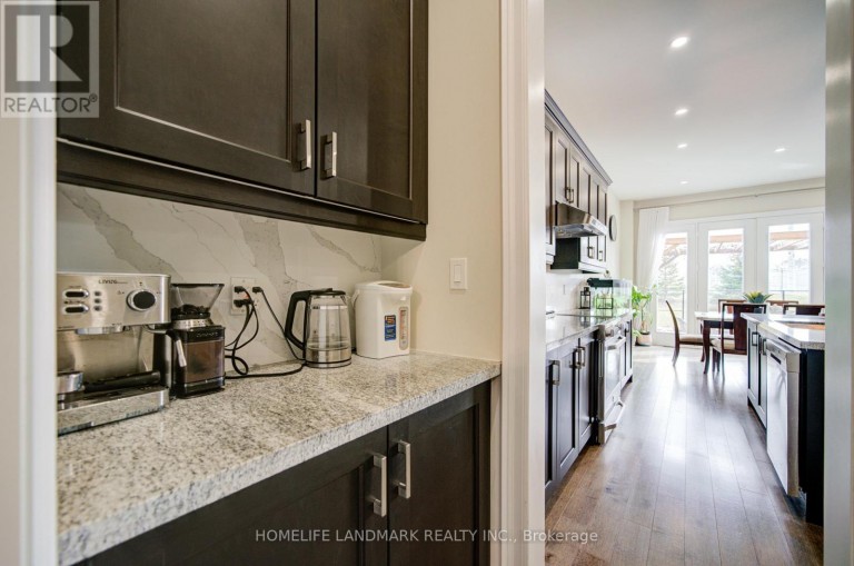 43 MIKE BOSHEVSKI COURT, Aurora, Ontario, L4G3G7