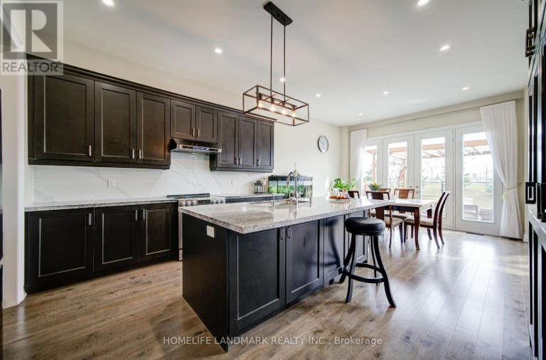 43 MIKE BOSHEVSKI COURT, Aurora, Ontario, L4G3G7