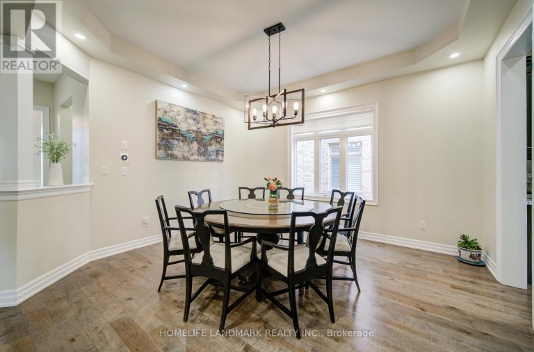 43 MIKE BOSHEVSKI COURT, Aurora, Ontario, L4G3G7