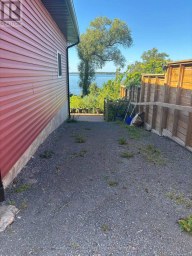 LOWER UNIT - 3 SOLMES STREET Prince Edward County (Sophiasburg Ward) Ontario photo 12
