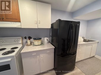 LOWER UNIT - 3 SOLMES STREET Prince Edward County (Sophiasburg Ward) Ontario photo 7