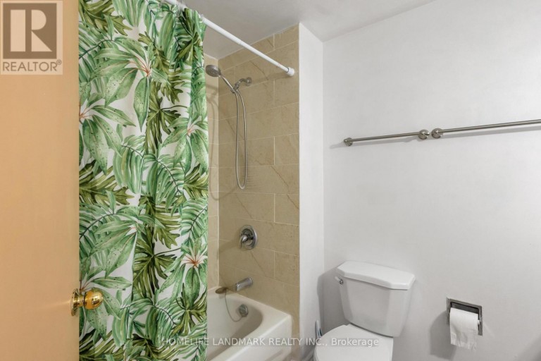 2 - 427 KEATS WAY, Waterloo, Ontario, N2L5S7