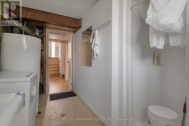 2 - 427 KEATS WAY, Waterloo, Ontario, N2L5S7
