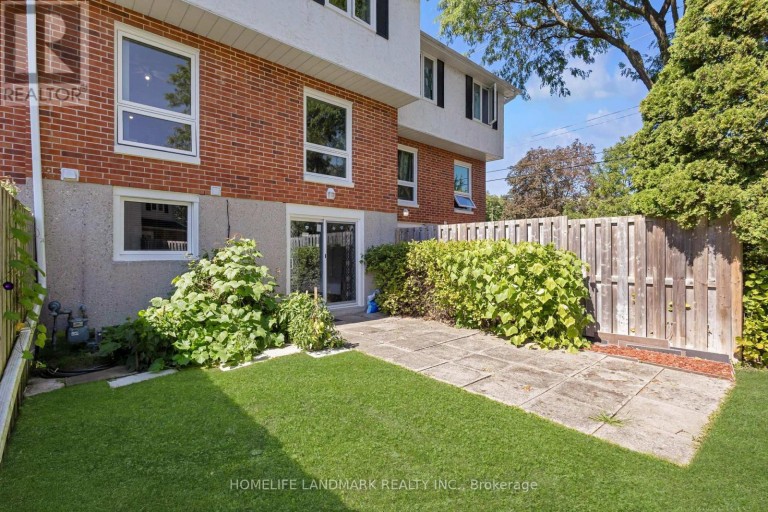 2 - 427 KEATS WAY, Waterloo, Ontario, N2L5S7