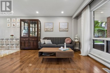 34 RUSTYWOOD DRIVE Toronto (Parkwoods-Donalda) Ontario photo 13