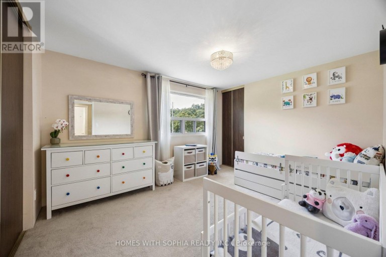 34 RUSTYWOOD DRIVE, Toronto (Parkwoods-Donalda), Ontario, M3A1R8